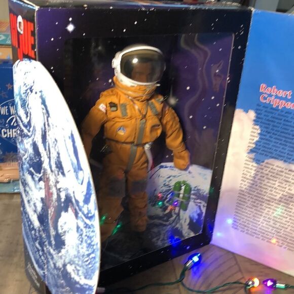 NEW GI Joe Classic Collection 1997 Shuttle Astronaut Robert Crippen. Limited Ed. - Picture 8 of 15